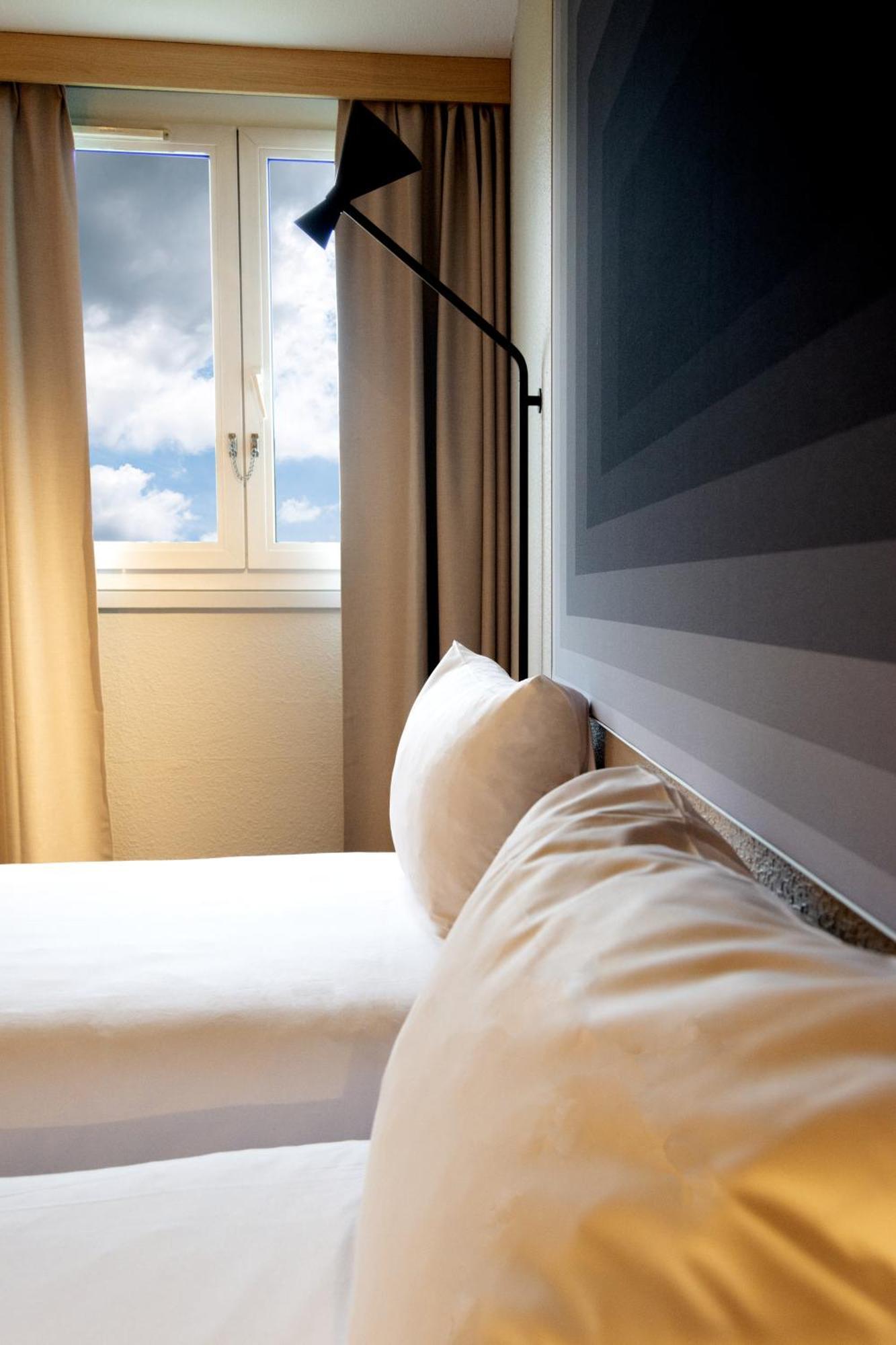 Hotel Ibis Le Mans Est Pontlieue Zewnętrze zdjęcie
