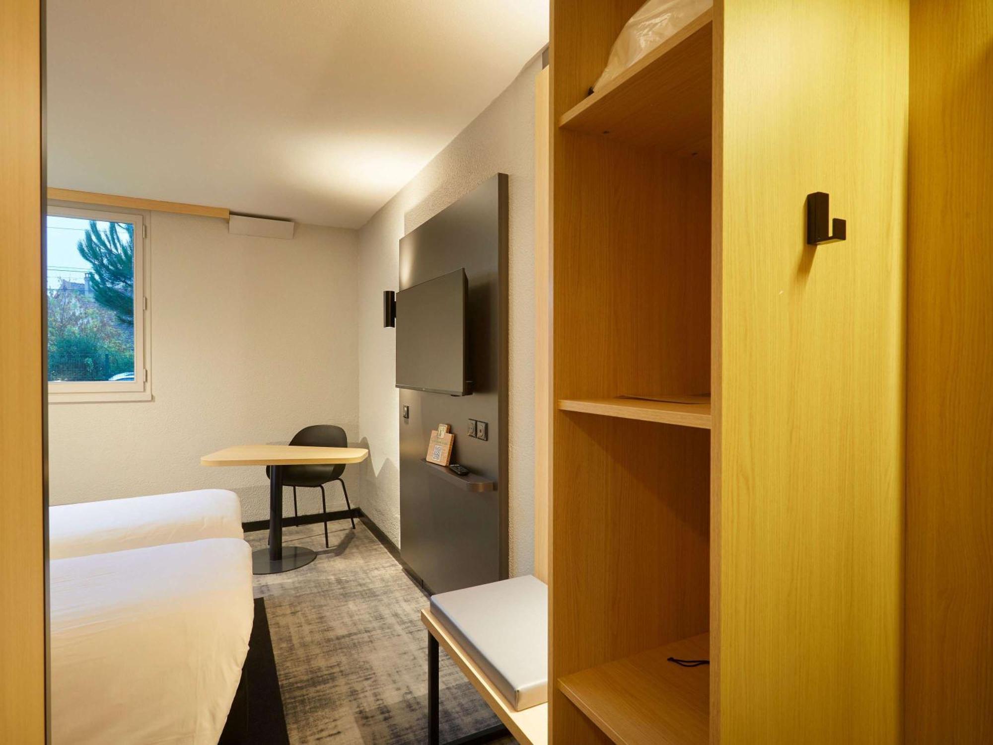 Hotel Ibis Le Mans Est Pontlieue Zewnętrze zdjęcie