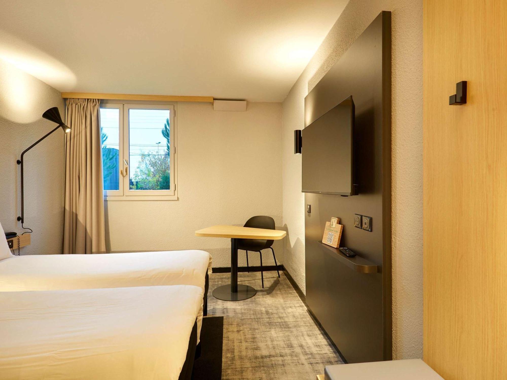 Hotel Ibis Le Mans Est Pontlieue Zewnętrze zdjęcie