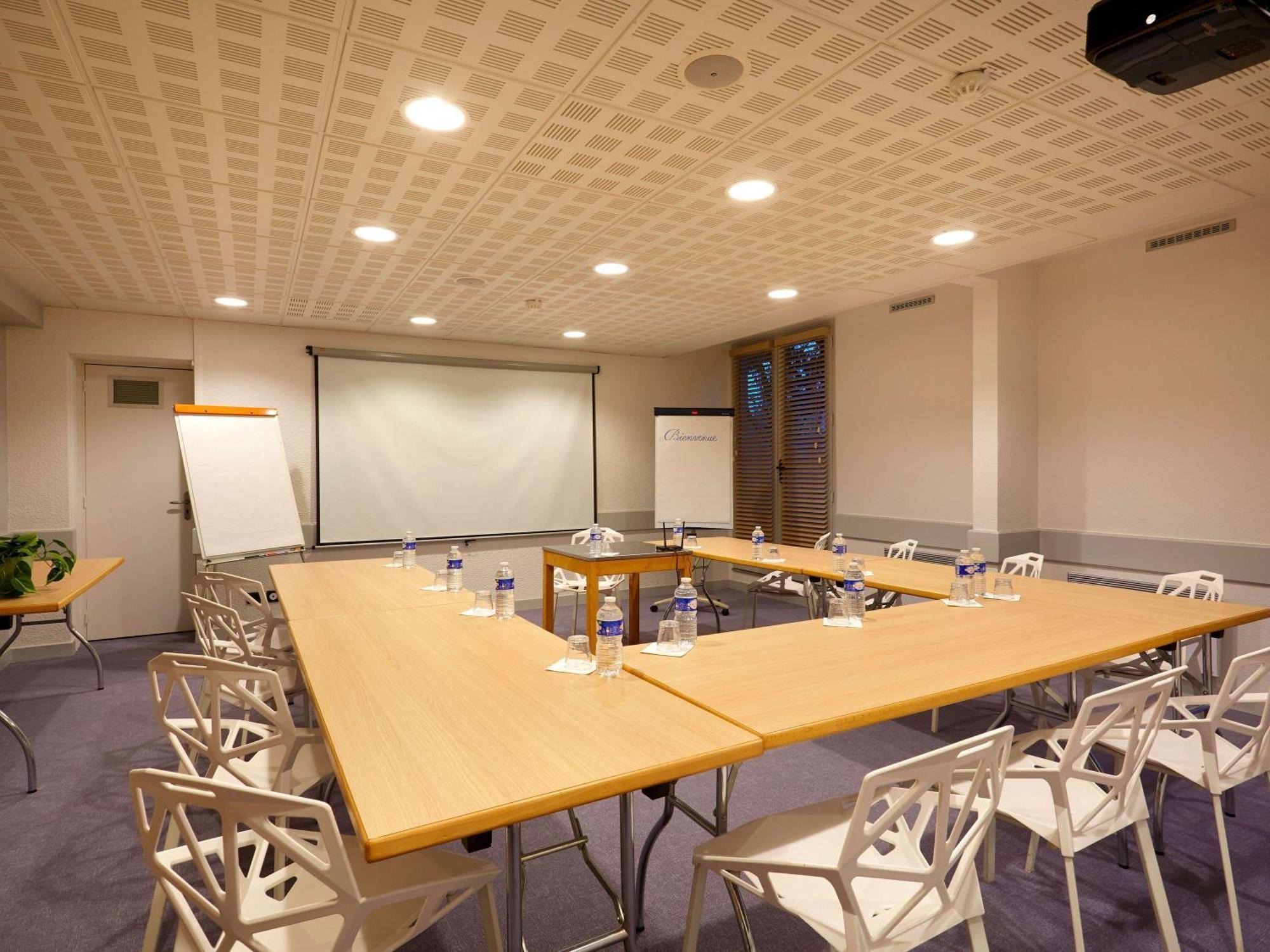 Hotel Ibis Le Mans Est Pontlieue Zewnętrze zdjęcie